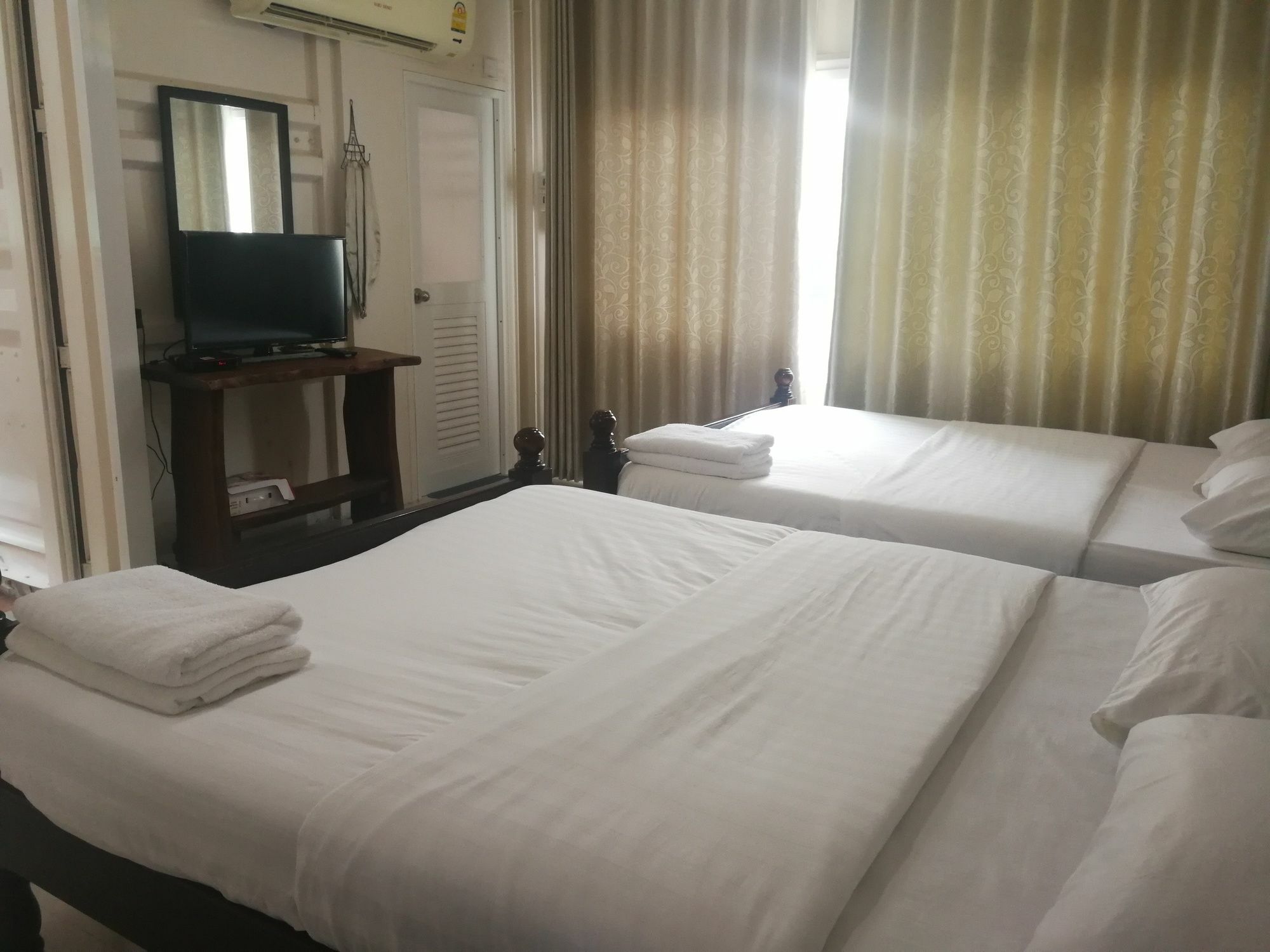 Farsai Homestay Lop Buri Dış mekan fotoğraf