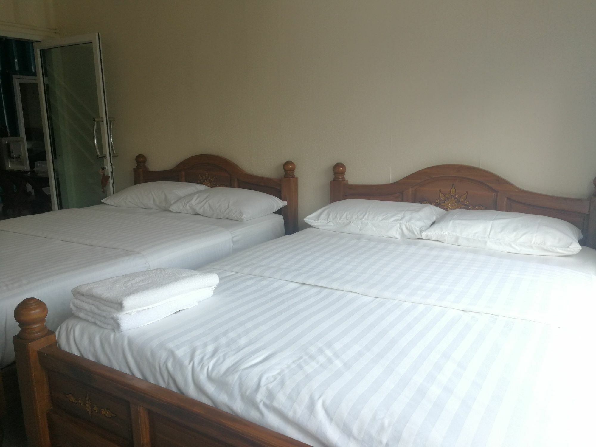 Farsai Homestay Lop Buri Dış mekan fotoğraf